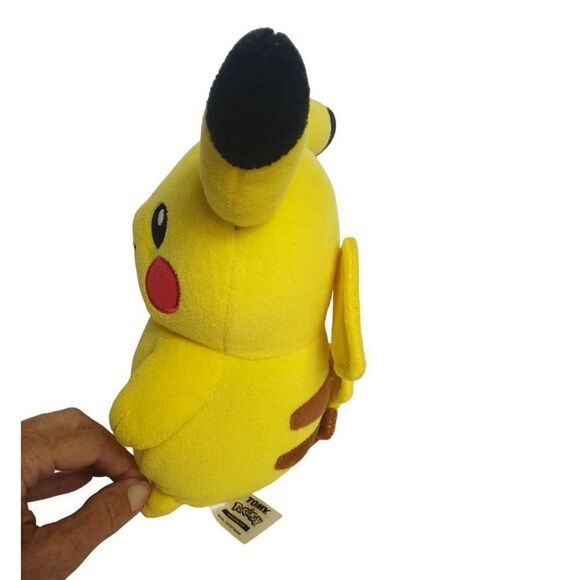 Pokemon Plush PIKACHU Smiling Waving Stuffed 9" Plushie Figure NWOT Tomy 2015 - Picture 4 of 6